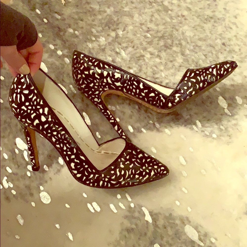 Alice and Olivia pumps
